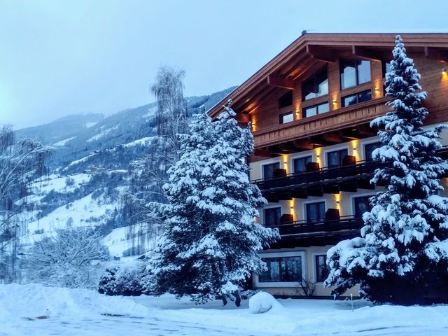 Hotel Pension Dorferwirt in Dorf im Winter